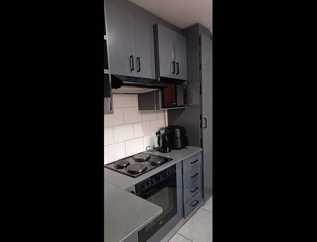 2 BEDROOM HOUSE FOR SALE IN CLAYVILLE